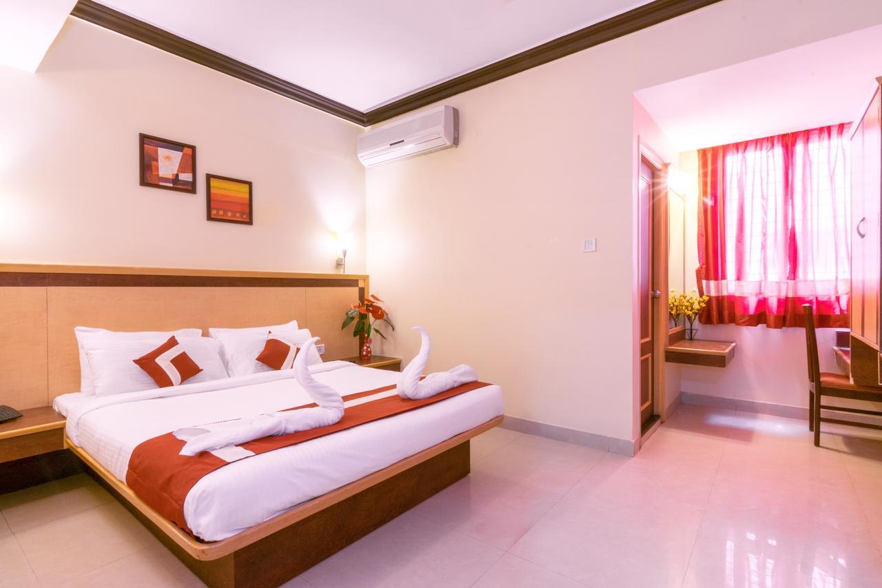 Octave Plaza Hotel Bangalore Exterior foto